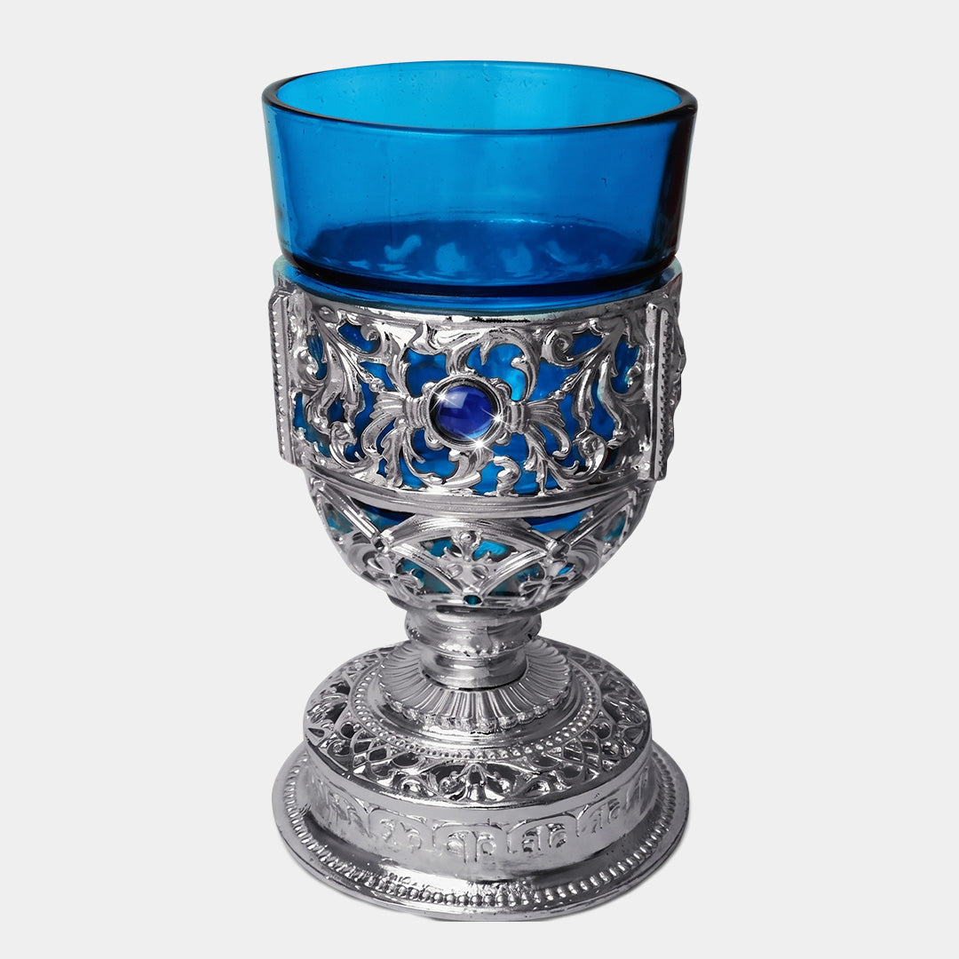Candelă argintie cu pahar din sticlă albastră – 13 cm